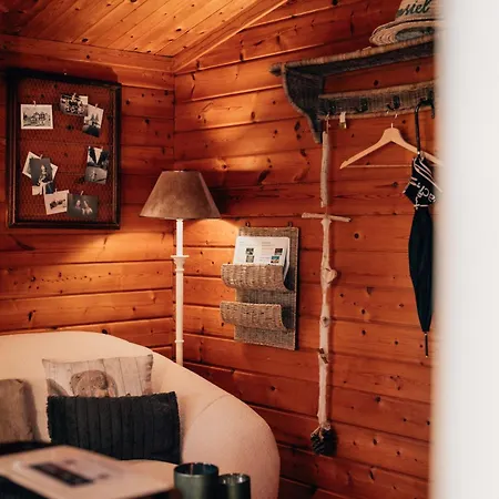 D'hôtes - Les Daims - Petit Déj&wellness Inclus Chalet Fauvillers